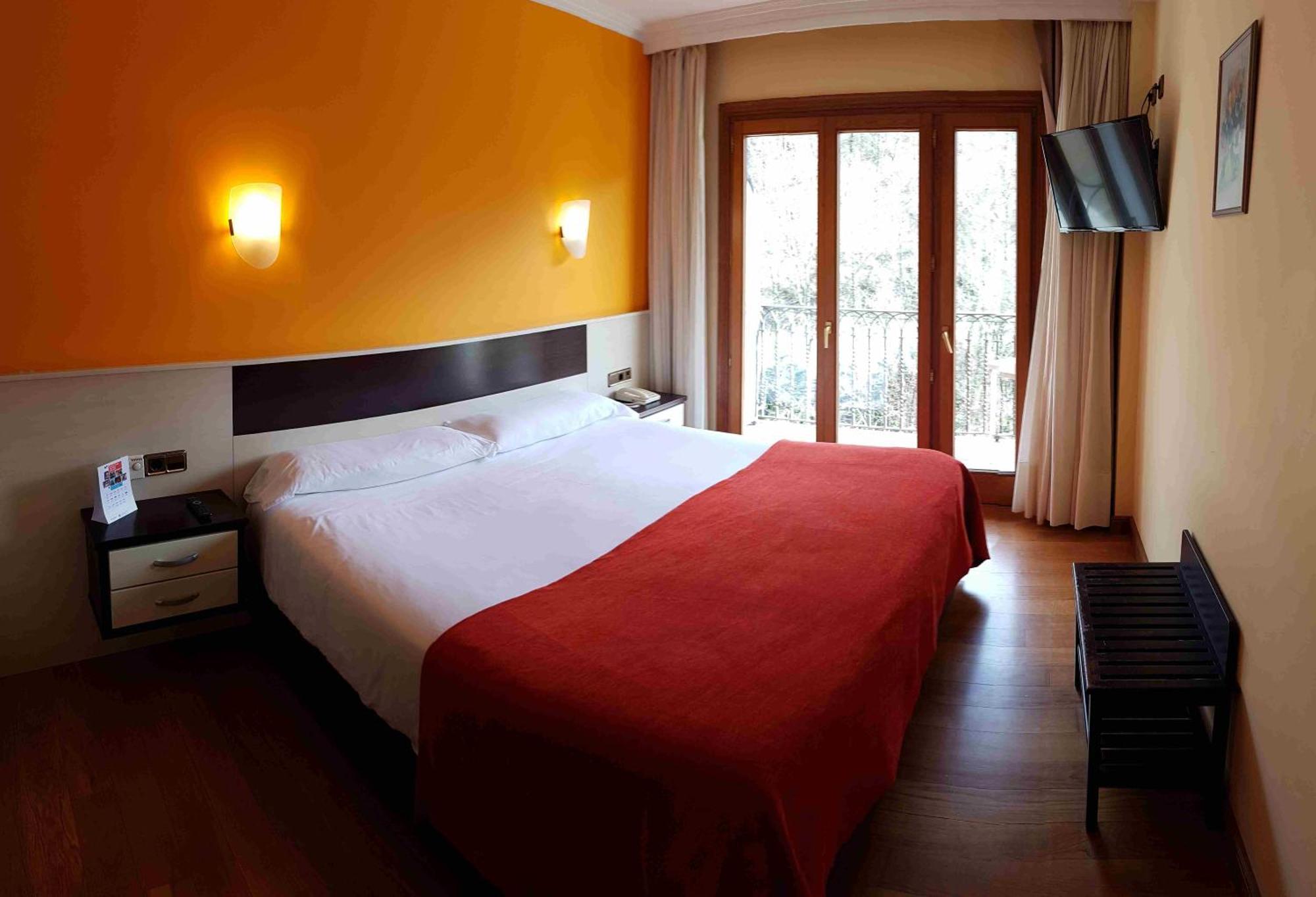 Hotel Venta De Etxalar Exterior photo